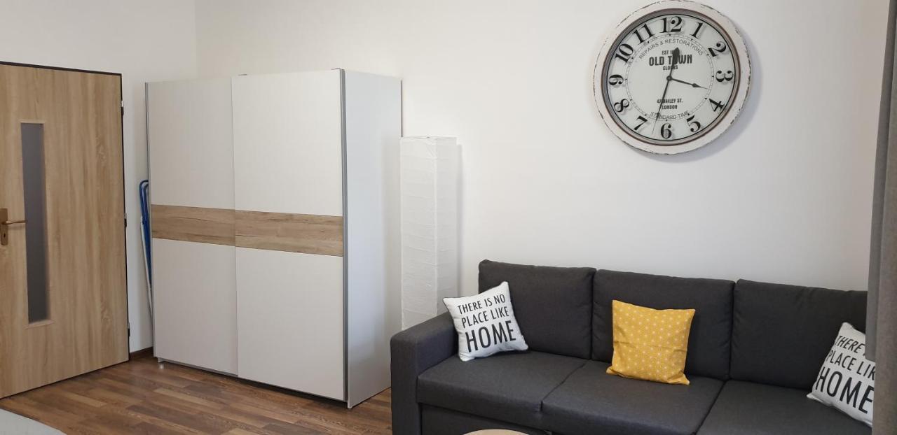 Monika'S Apartment Karlovy Vary Ngoại thất bức ảnh